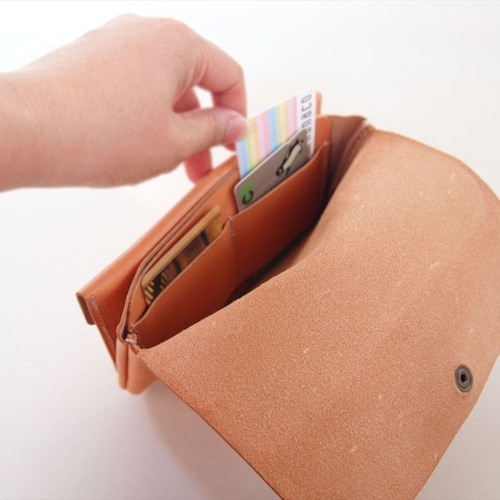 特価牛ヌメ革【シンプル長財布 / ブラック】メンズライクなトラッカー