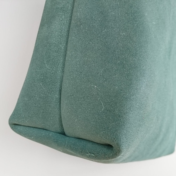 床革トートバッグ【LL】緑グリーン　A4サイズ収納可　レザートートバッグ　たっぷり収納　革　メンズ　レディース　シンプル 5枚目の画像