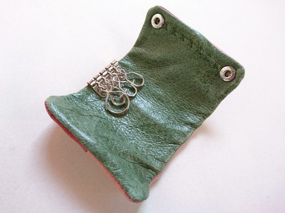 免費送貨[一種]多色皮革鑰匙包軟豬皮革1901010 /皮革禮物母親節禮物 第3張的照片