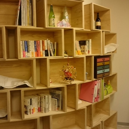 りんご箱：岩手県産南部赤松で作ったすべすべ仕上げA4の書類も入る特注