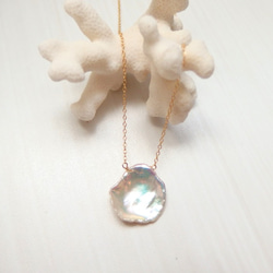 K14GF flower petal necklace 第1張的照片