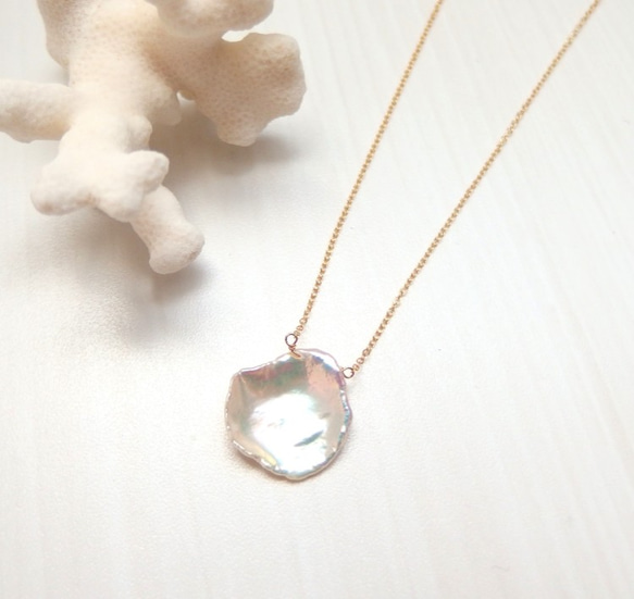 K14GF flower petal necklace 第2張的照片