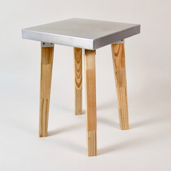 1つのみ＿アルミのスツール（木のパッチワーク） 椅子（チェアー