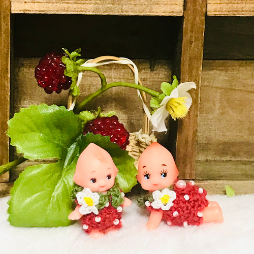 【レア】キューピー ミニミニいちご コスチューム　ボールチェーン付　QP ♡苺♡ レア】キューピー ミニミニいちご コスチューム ボールチェーン