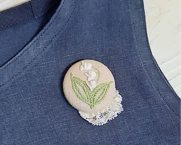 ☆すずらんのリボン刺繍☆ブローチ☆ 5枚目の画像