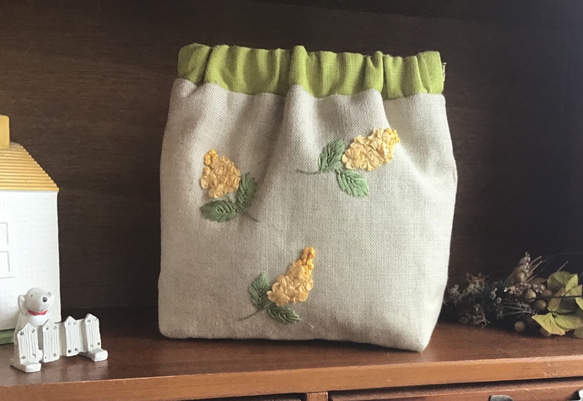 ☆リボン刺繍のミモザのバネポーチ☆ 7枚目の画像