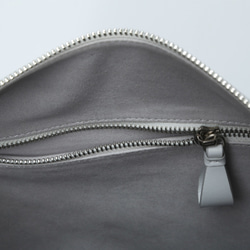 oversize paneled leather shoulder bag 10枚目の画像