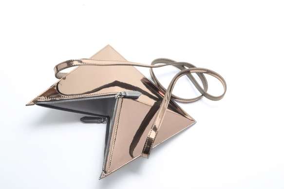 triangle mini faux leather shoulder bag 8枚目の画像