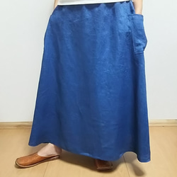 育てるリネン　インディゴ染めヘリンボーン　ギャザースカート 1枚目の画像