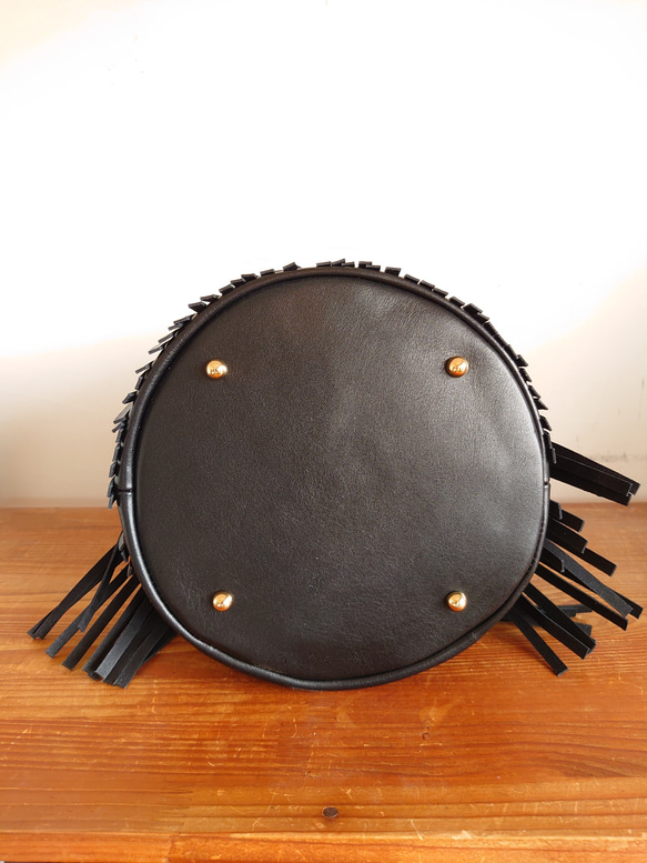 秋冬バッグ　選べるカラー 20色  レザーフリンジ巾着ショルダーバッグ  受注生産  UB-15 4枚目の画像