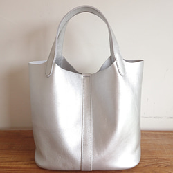 秋冬バッグ　メタリックカラー レザートートバッグ シルバー 受注製作 UB-02L シルバー 2枚目の画像