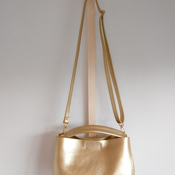 秋冬バッグ　メタリックカラー レザー2wayミニバッグ ゴールド 受注製作 UB-07 ゴールド 2枚目の画像