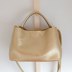 秋冬バッグ　メタリックカラー レザー2wayミニバッグ ゴールド 受注製作 UB-07 ゴールド 3枚目の画像