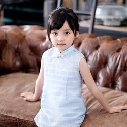 【蕾絲雙裏】L'ANGELICA蔚藍織縷蕾絲小旗袍(大童款140~150cm) 第1張的照片