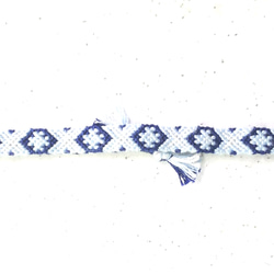 雪の❄️の模様のミサンガ(手首用）を編みました 1枚目の画像