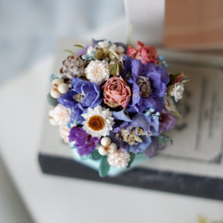 未完待續 | 粉藍紫 乾燥花 擴香盆花 伴娘禮 禮物 現貨 (附盒裝) 第3張的照片