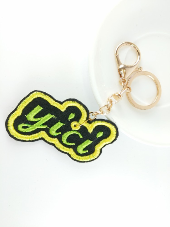 立体刺繍カスタムキーホルダー/チャーム/機関車車のドアロック