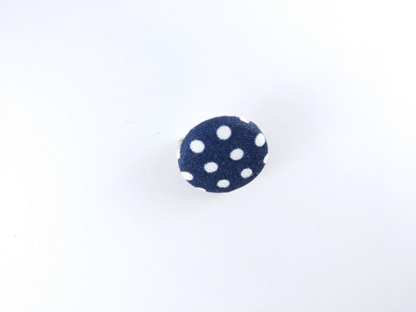 snow Brooch cloth button. Fabric Badge . Cloth Button Pack 2枚目の画像