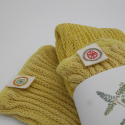 黃花全月染植物色腿暖棉和絲綢 第3張的照片