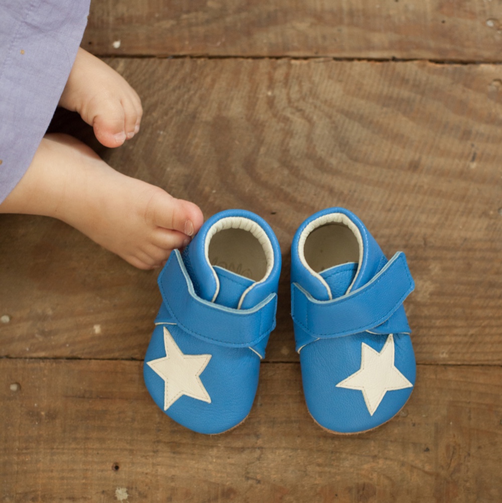 柔らかレザーのベビーシューズ（star★）ブルー　ファーストシューズに
