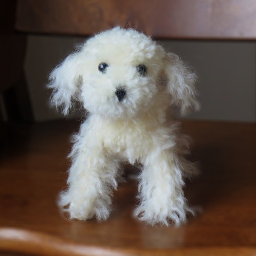 ポンポン犬 トイプードル 白 あみぐるみ eedo_prj 通販 6425289