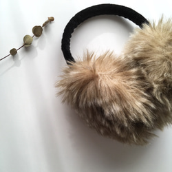 BIGBANG - BIGBANG マフラー　イヤーマフ 公式グッズ BIGBANG LASTDANCE FUR EARMUFF（RED/BLACK