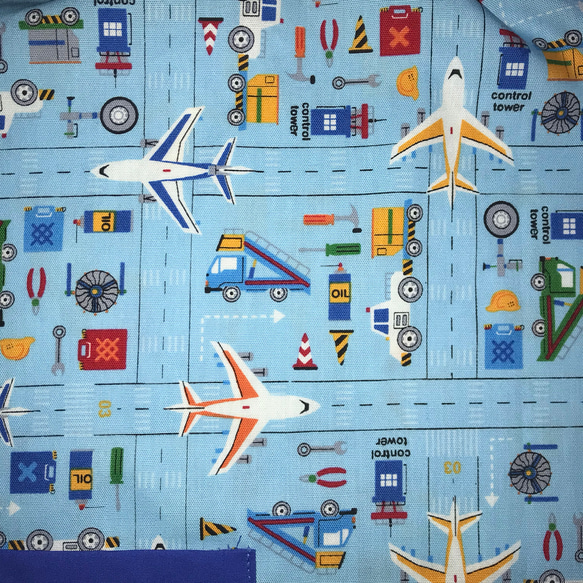 1点限り⭐︎飛行機がいっぱいなスモック ライトブルー 半袖  110 男の子 2枚目の画像