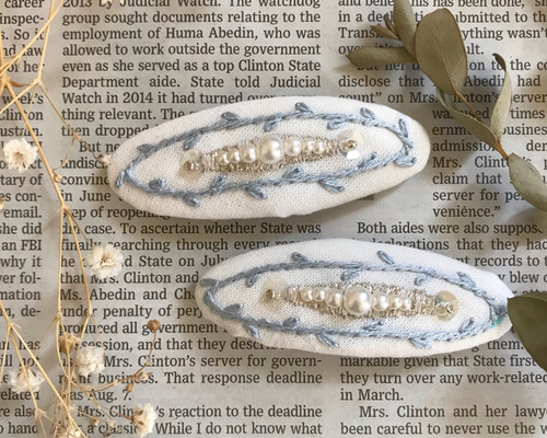 ビーズ刺繍パッチンどめ 宝石箱シリーズfor girls くすみブルー