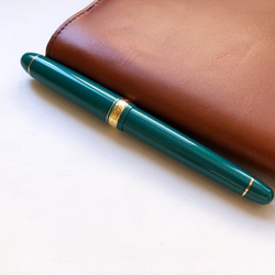 【黑濯文坊】UNDATED SMILE leather Notebook cover真皮皮革書衣(B6)- 鳶色 第5張的照片