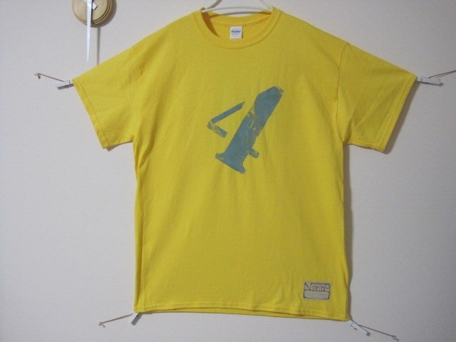 オリジナル１点　ナンバーＴシャツ両面　4　 　送料無料　 / ゼッケン/かわいい/子供/ユニセックス