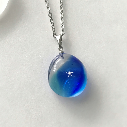 星砂の入ったガラスネックレス 005 ネックレス・ペンダント 工房真屋
