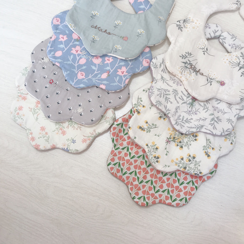 再販・手刺繍名入れ可能・裏地が選べる花柄もくもくスタイリバーシブル