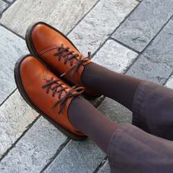 適合秋天的橙色 楦頭加寬穿著舒適 自然風運動鞋 日本製 (TENIS)【接單後製作：15天】 第1張的照片