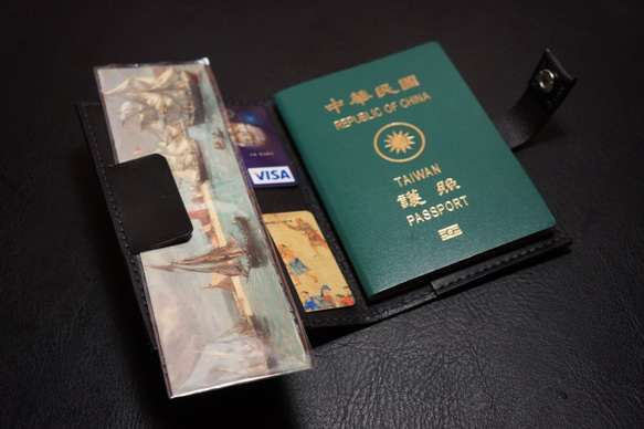 【TL】黑色真皮護照套，輕薄，可放兩張卡片，也可夾機票│專屬製作──免費打印 第4張的照片