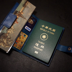 【TL】藍色真皮護照套，輕薄，可放兩張卡片，也可夾機票│專屬製作──免費打印 第6張的照片