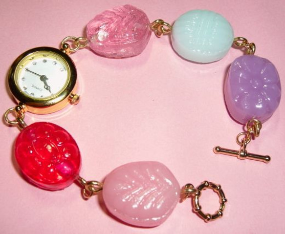 ドロップ腕時計（ピンク系） 1枚目の画像