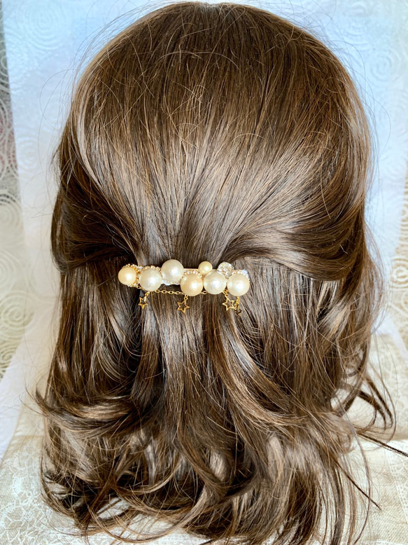 星とコットンパール、ビジューのバレッタ 1枚目の画像