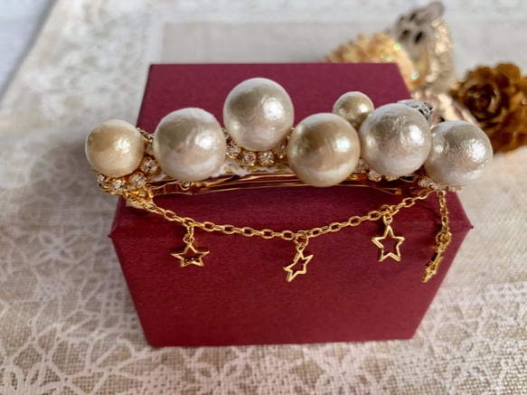 星とコットンパール、ビジューのバレッタ 2枚目の画像