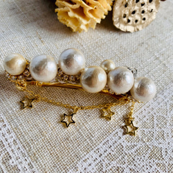 星とコットンパール、ビジューのバレッタ 3枚目の画像