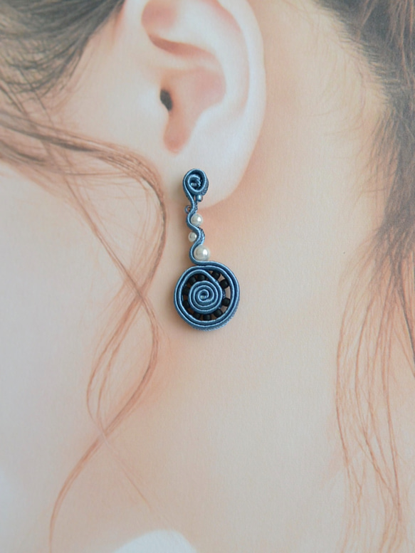 レースのような涼しげピアス　（ブルー）【送料無料】 3枚目の画像