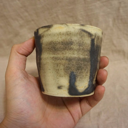 手工陶器／黑色流釉小杯 第3張的照片