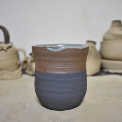 窯+錆びた釉|茶碗 2枚目の画像