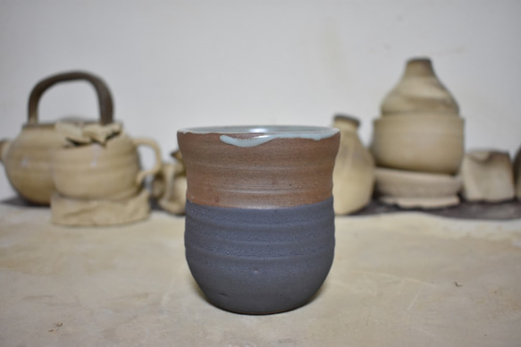 窯+錆びた釉|茶碗 2枚目の画像