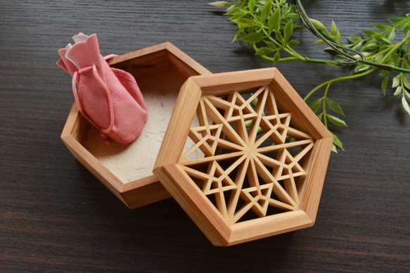 屋久杉小物入れ　ジュエリーボックス　アクセサリーボックス　屋久杉宝石箱 組子の小箱 希少な屋久杉製 A 和モダン ジュエリーボックス