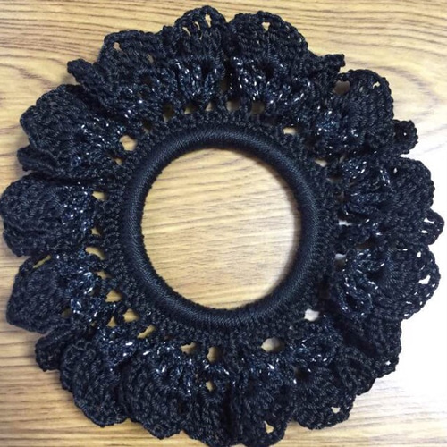 ジュミねぇです(*^^*)　レース編み　ハンドメイド ハンドメイド☆春の桜色レース編みシュシュ 手編み フラワー