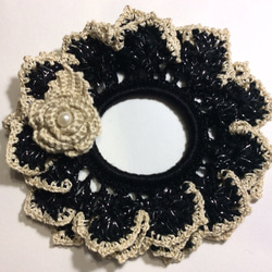 ハンドメイド☆繊細な細糸で編んだ華麗な巻き薔薇レース編みシュシュアンティークバラ 幸せな髪飾りハンドメイド☆薔薇が大好きな方へ☆繊細な