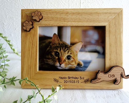 再販】猫ちゃんのお名前入りラバーウッドのフォトフレーム＊お名前入り