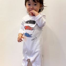 人氣單品♫ 過節♬ 鯉魚旗寶寶長袖連身衣 80 白色 第3張的照片