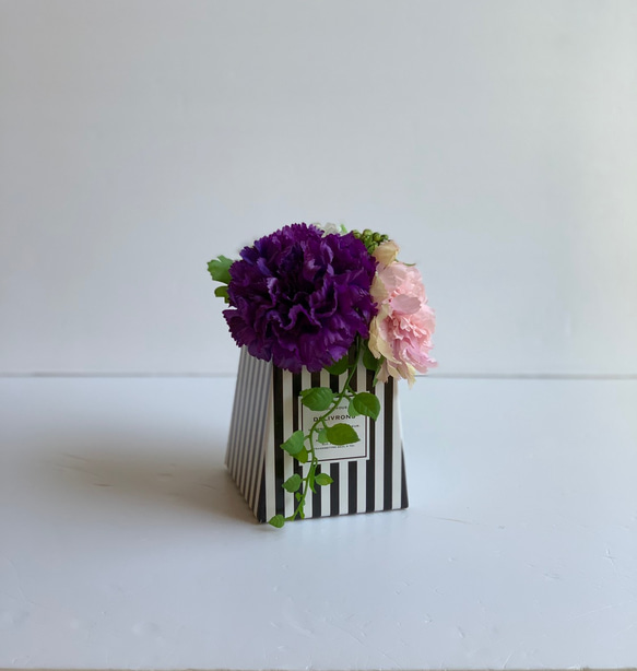 母の日　エレガント　むらさき　ピンク　カーネーション　オシャレ　かわいい　花　フラワー　飾り　インテリア　パーブル　紫 3枚目の画像
