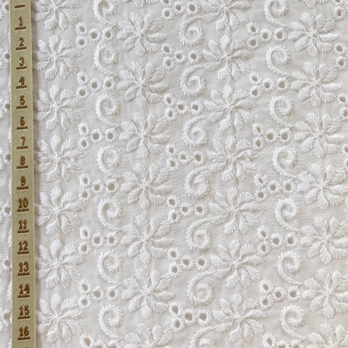 4/5まで特別価格★フランスアンティーク刺繍★エンブロイダリレース★クッション 4/5まで特別価格☆フランスアンティーク刺繍☆エンブロイダリ